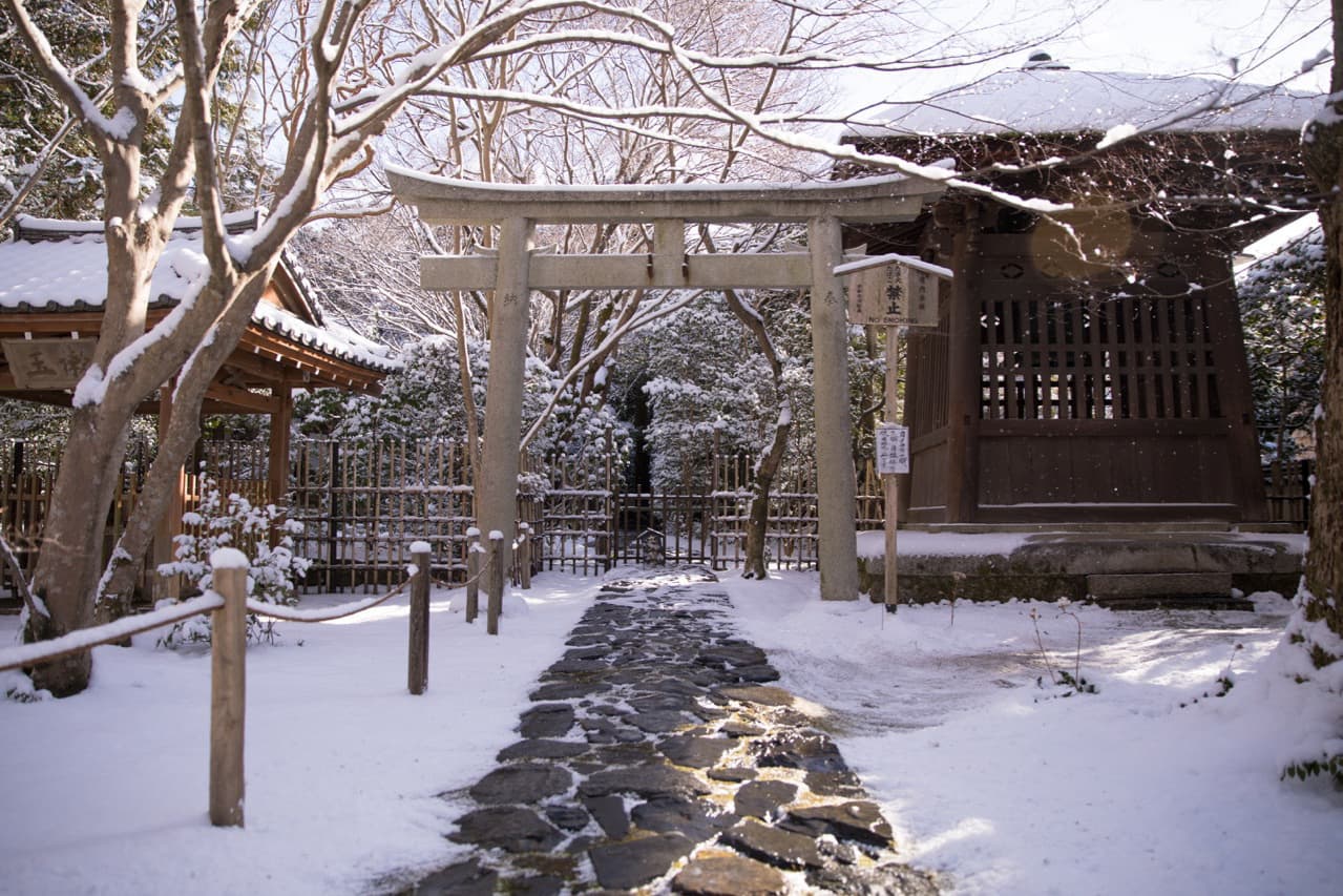 雪の蓮華寺