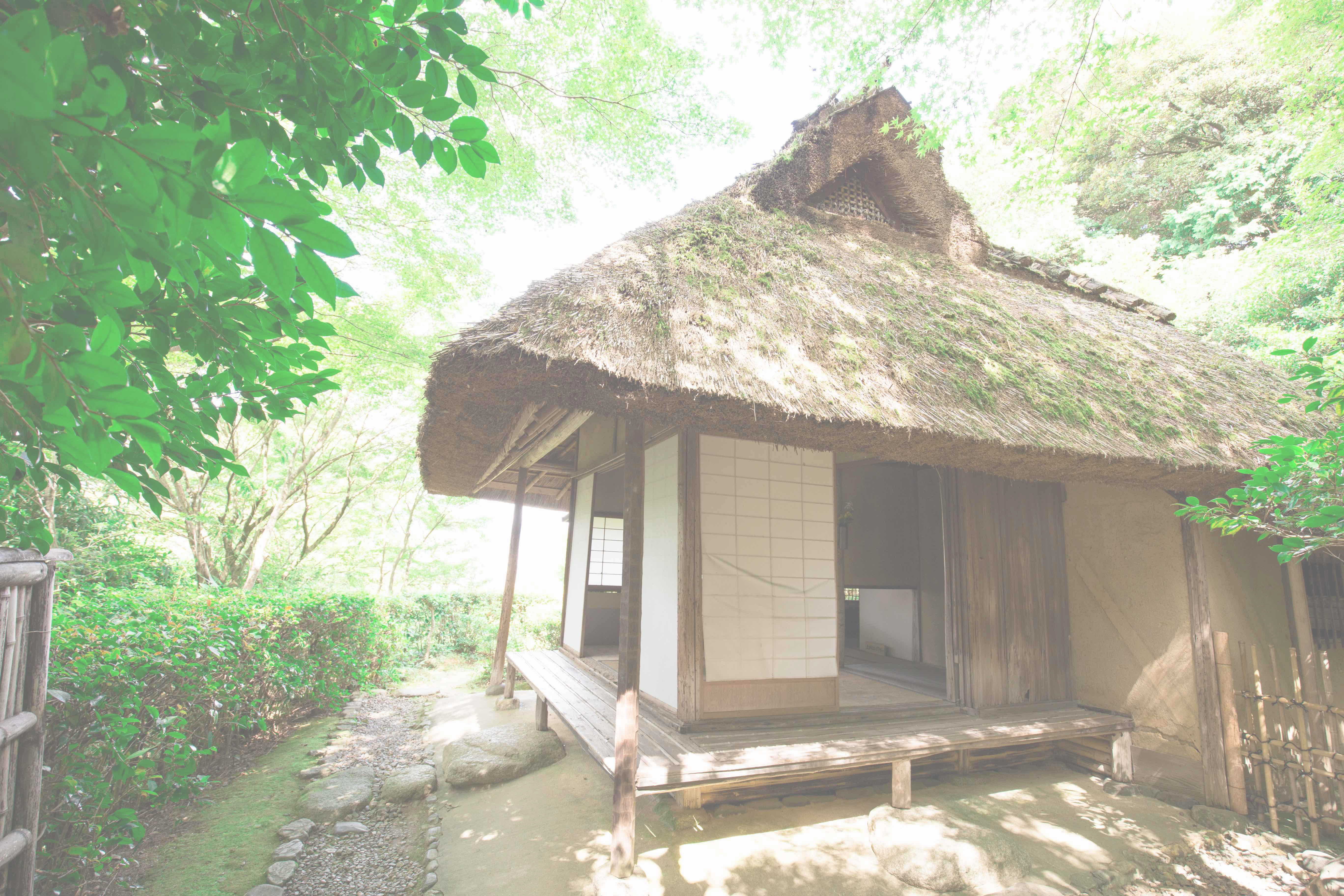 金福寺の芭蕉庵。